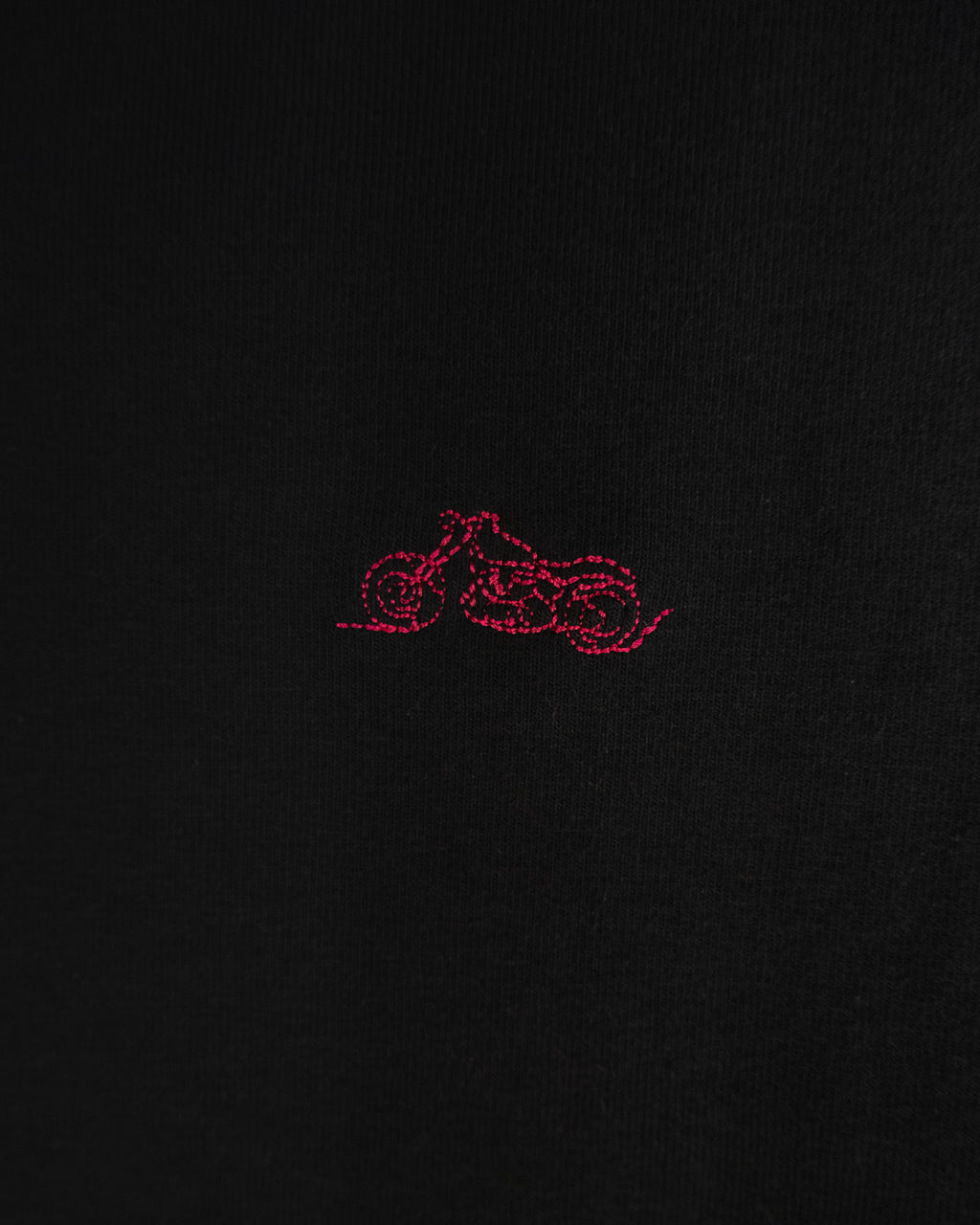 Playera Moto Fit R⚡H — Negra | Signature Collection